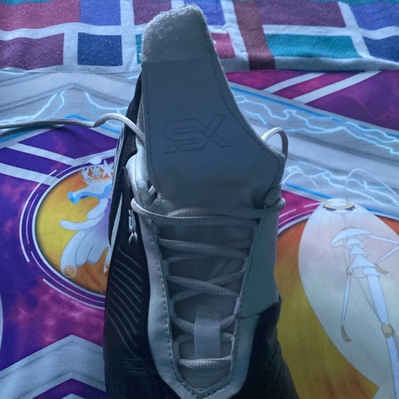 Umbro Women’s SX Valor 2 Soccer Cleats - Picture 11 of 11